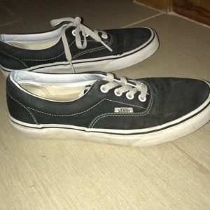 Men’s or woman’s vans size 6 good condition